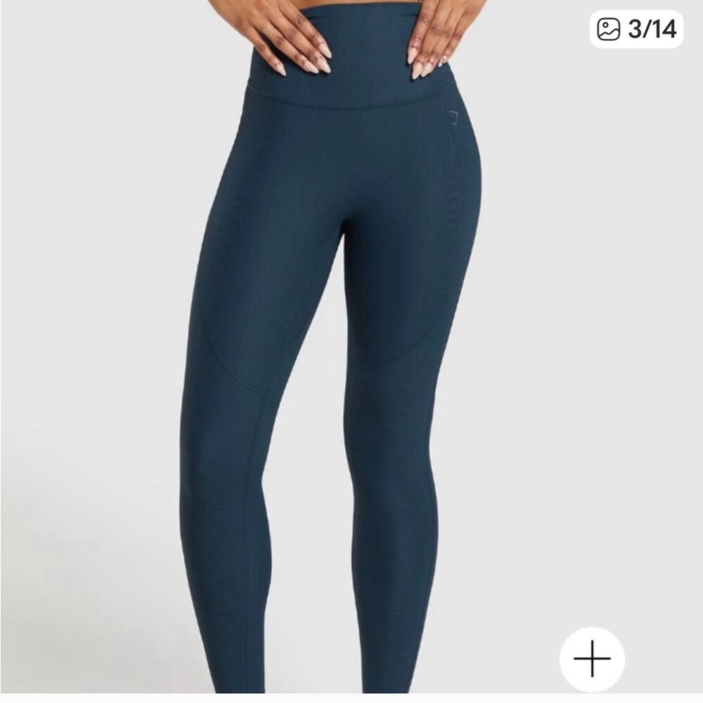 High-Waisted ribbed Navy Leggings